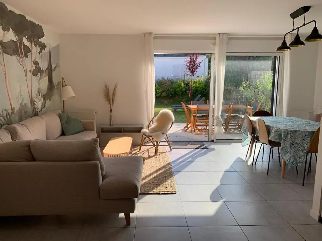 Maison Idealement Situee Entre Plages Et Commerces contacts
